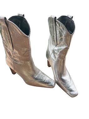 Silver Metallic Western Ankle Boots - Women's Fashion Boots
